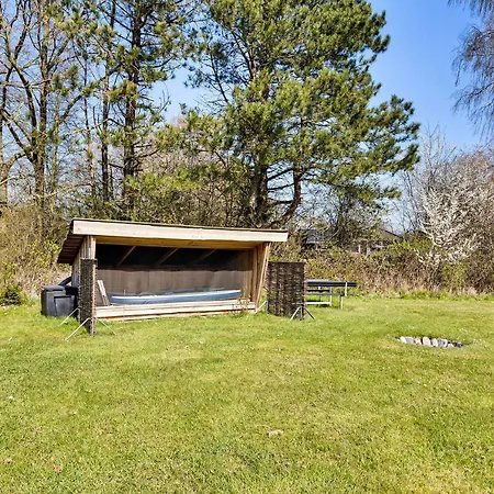 Cozy Holiday 450 M From The Water *